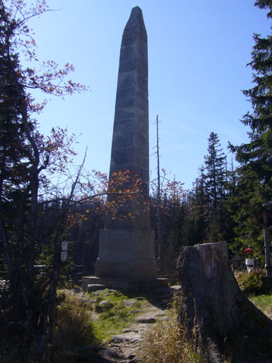 Stifterdenkmal Plöckenstein Böhmerwald wandern Wanderstrecke